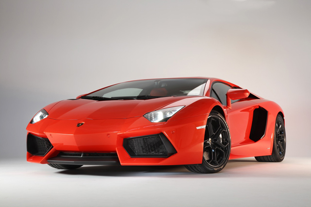 Lamborghini komt met nieuwe vierzitter naar Genève in 2013