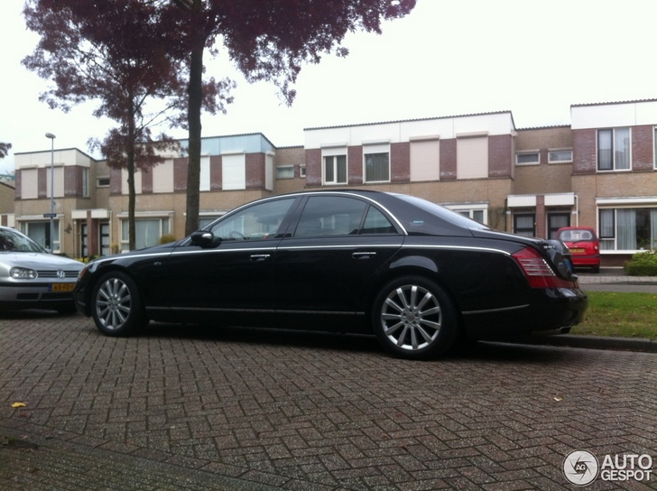 Flauwe grap of bijzondere waarheid? Maybach 57 S als taxi!