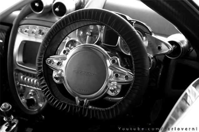 A visit to the Pagani factory! 