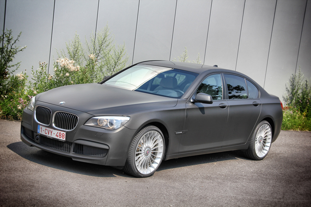 Full Murdered out op BMW 7 Serie!