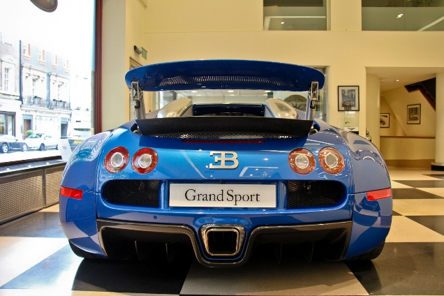 Bugatti Veyron 16.4 expositie in Londen