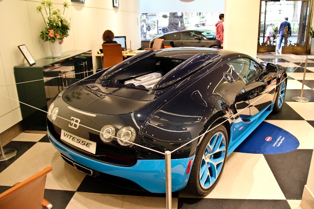 Bugatti Veyron 16.4 expositie in Londen