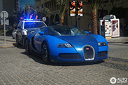 杜白警方截停布加迪威龙16.4 Grand Sport