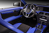 Deze Mercedes-Benz C 63 AMG door TopCar is vooral blauw! 
