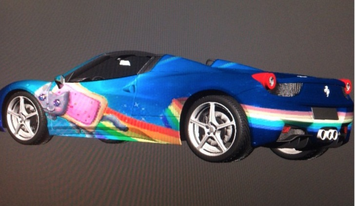 Moet Deadmau5 zijn Ferrari 458 Spider zo uitvoeren?