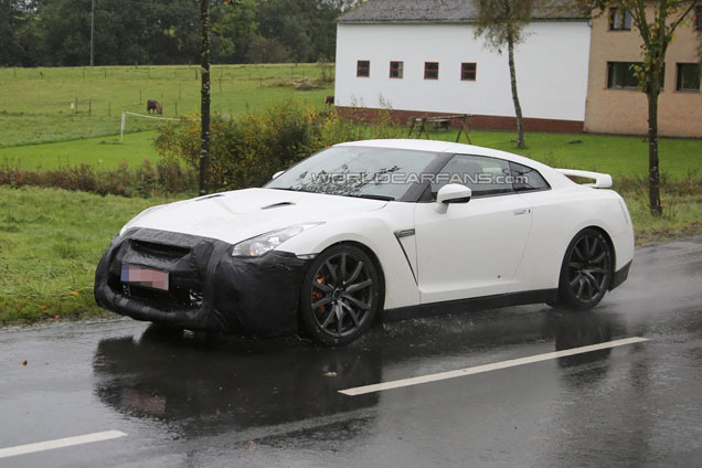 Nissan GT-R krijgt nog één keer een facelift