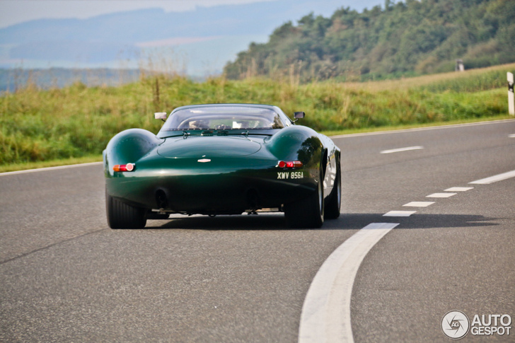 Onwaarschijnlijk mooie Jaguar XJ13 verschijnt bij de Nürburgring