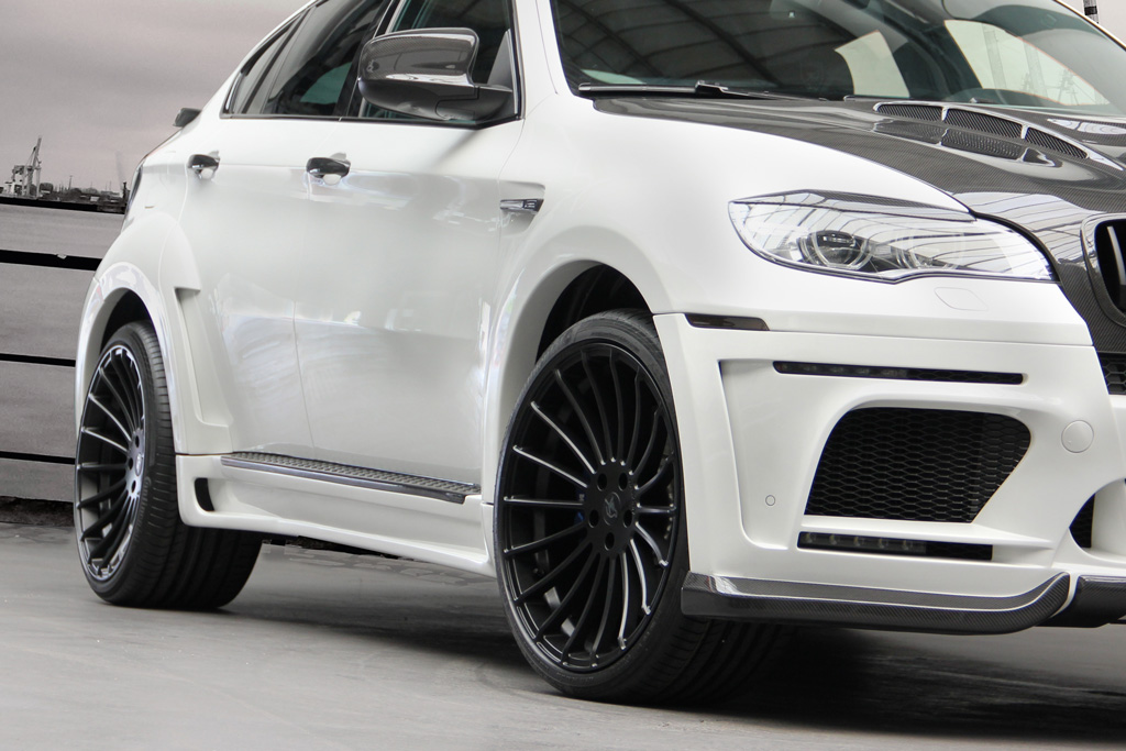 DD Customs past op het nippertje de BMW X6 M aan