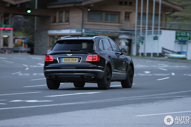 Bentley Bentayga laat zich op Großglockner zien