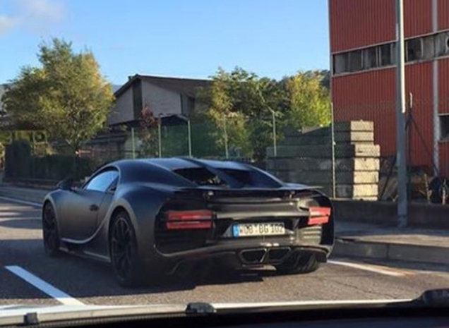 Bugatti Chiron met minder camouflage gespot