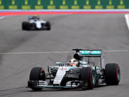 Hamilton closing in on world championship number three