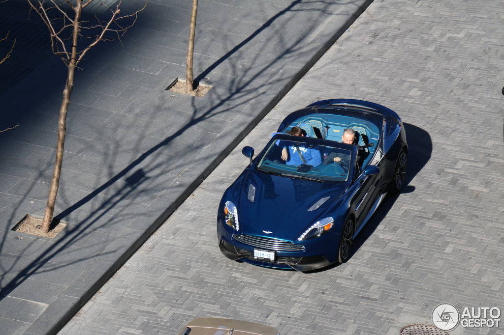 Gespot: Aston Martin Vanquish Volante Neiman Marcus