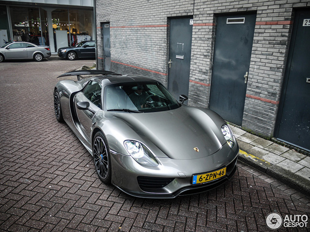 Spot van de dag: Porsche 918 Spyder