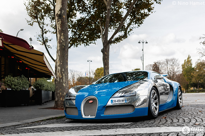Kunst in Parijs: Bugatti Veyron 16.4 Centenaire