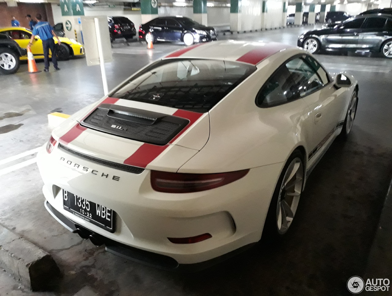 Gespot: enige 911 R van Indonesië