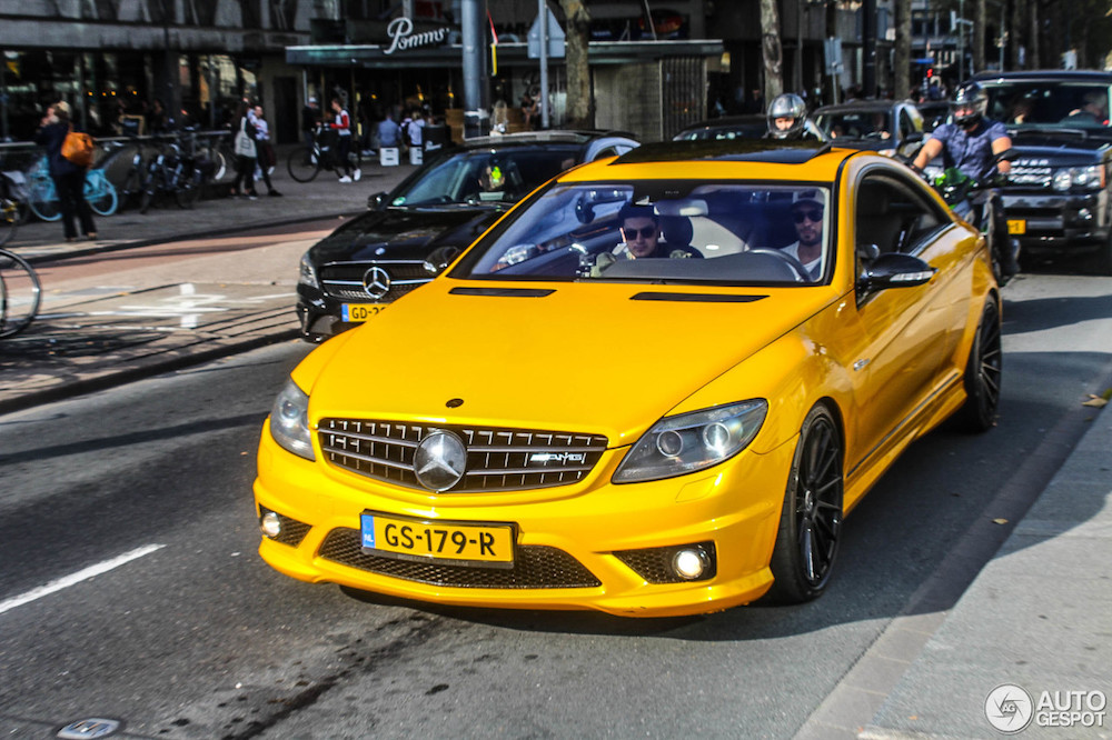 Deze Mercedes CL 63 AMG is behoorlijk geel