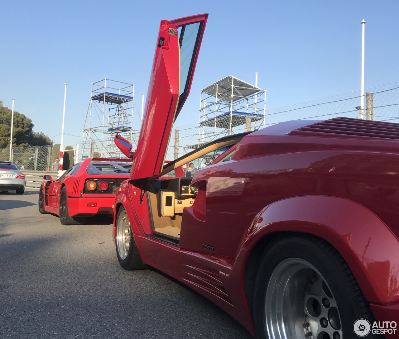 时光倒流30年：回顾兰博基尼Countach 和法拉利 F40 
