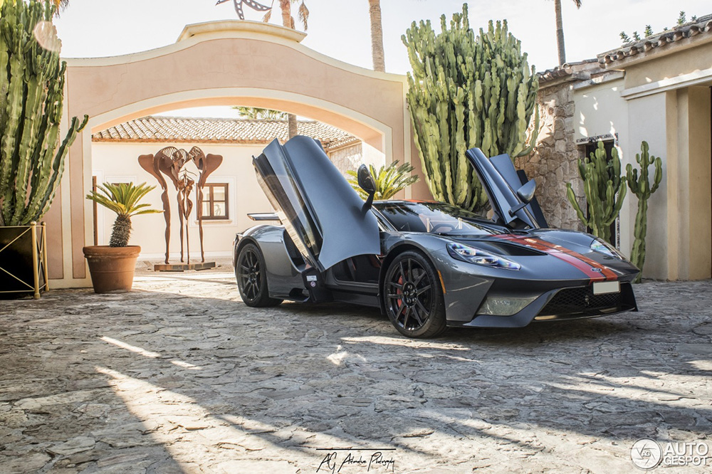 Heerlijke Ford GT duikt op in Spanje,