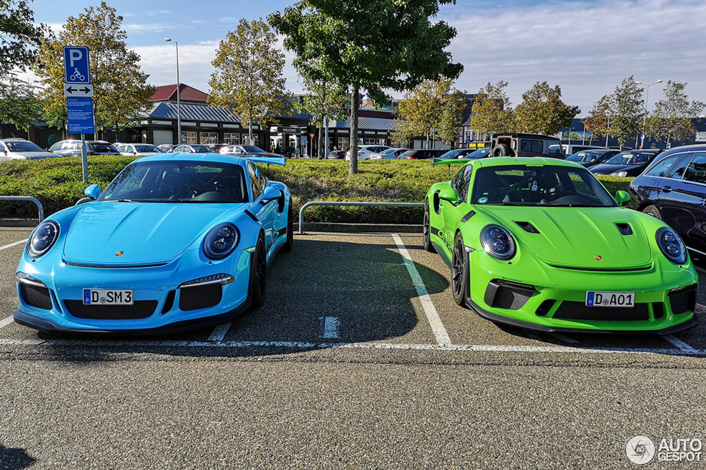 新旧保时捷 991 GT3 RS 齐聚一堂