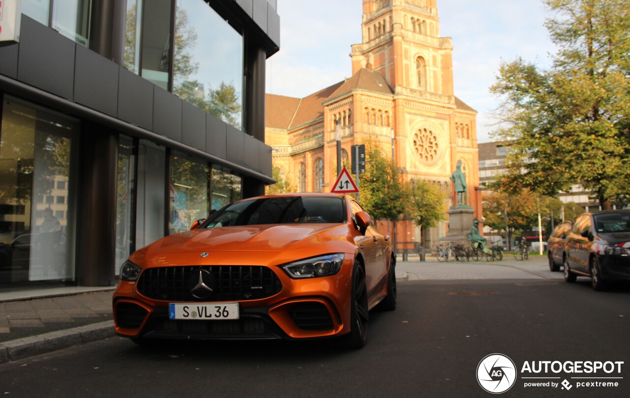 Verrassend felgekleurde Mercedes-AMG GT 63 pakt goed uit