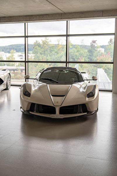 De Tailored for Speed-collectie: 42 zeldzame supercars gaan onder de hamer in Zürich