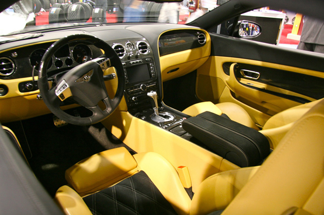 Retevette matzwarte Bentley Continental GT op SEMA 2009