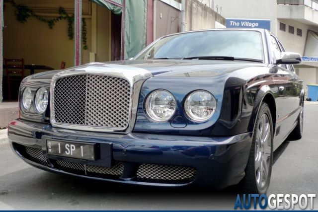 Spot van de dag: Bentley Arnage Blue Train Series