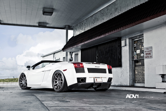 Hip: Lamborghini Gallardo Spyder op ADV1 velgen
