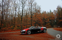 Spyker C8 Spyder geeft kleur aan de maand november