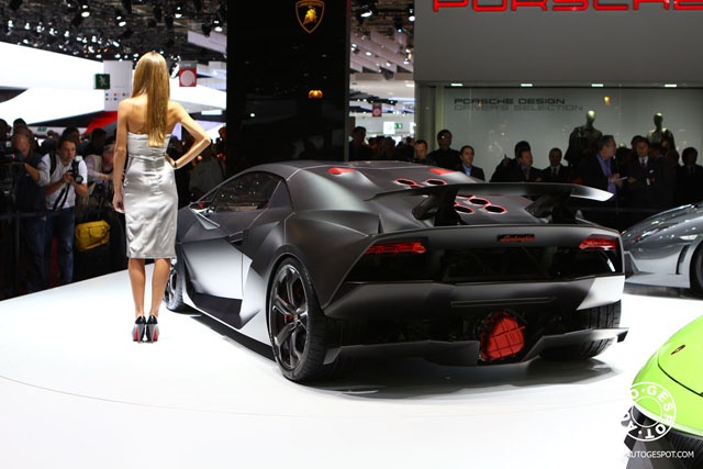 Gaat Lamborghini Sesto Elemento toch in productie?
