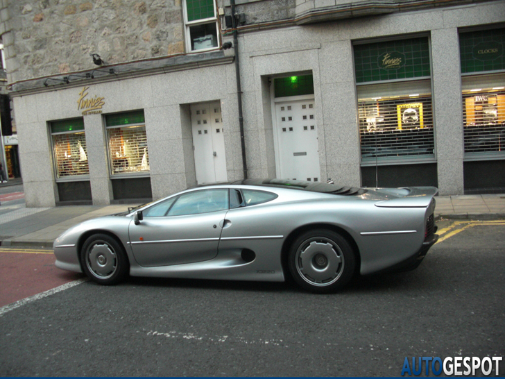 Spot van de dag: Jaguar XJ220