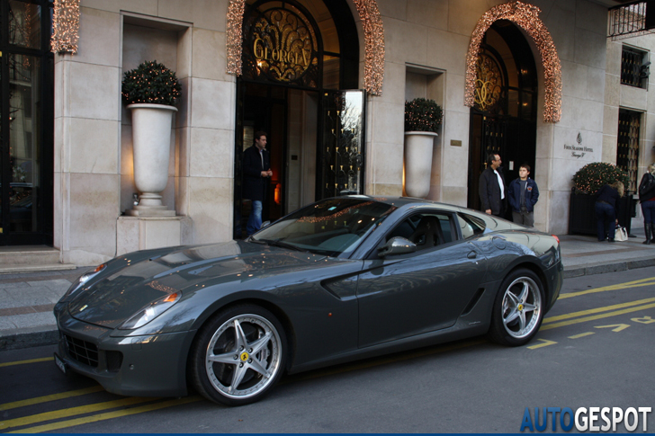 Gespot: Grigio Medio Ferrari 599 GTB Fiorano HGTE 