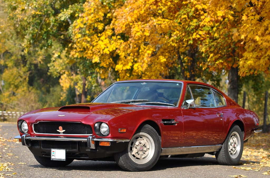 Fotoshoot: Aston Martin V8 Series 3