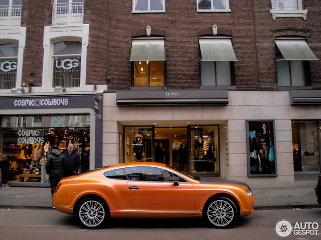 Spot van de dag: Nederlands uitgevoerde Bentley 