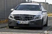 Mercedes ujawnia specyfikację A45 AMG