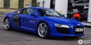 Sprint Blue, a lovely colour on the Audi R8!