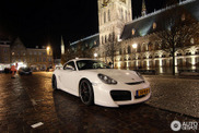 Preciosas fotos nocturnas de este Porsche Cayman Techart GT Sport MkII