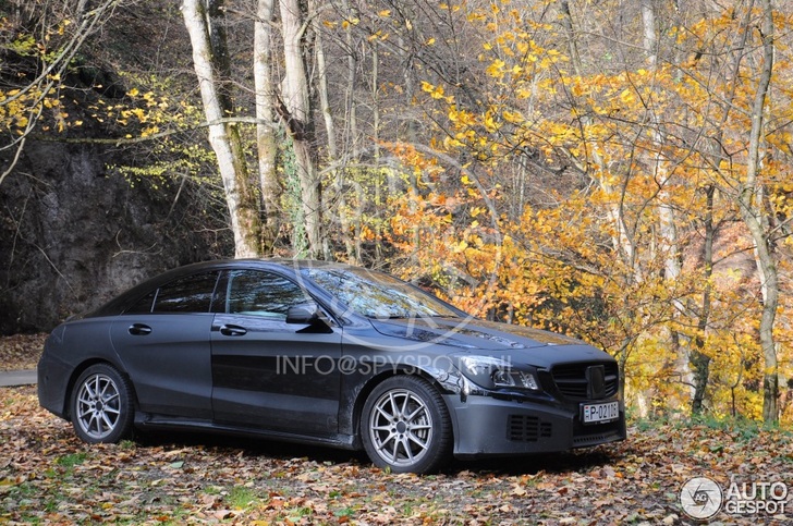 Spyspot: Mercedes-Benz CLA-KLasse in Hongarije