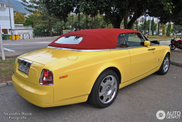 Cruising through the Spanish coast: colourful Drophead Coupe spotted