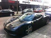 Royston Drenthe trascorre la vita notturna a Rotterdam