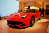 Kroymans introduceert Ferrari F12berlinetta