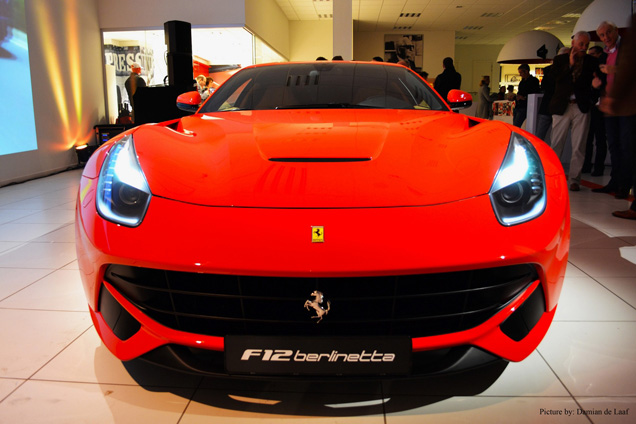 Kroymans introduceert Ferrari F12berlinetta