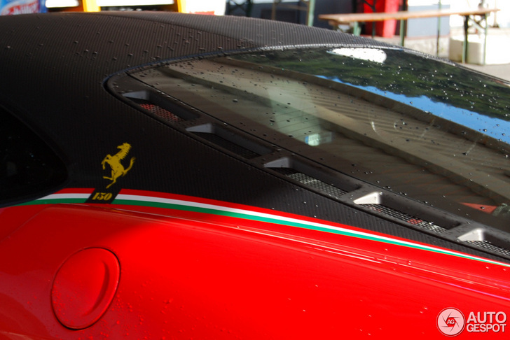 Une Ferrari F430 avec des détails particuliers