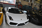 Uit het niets: Supercar-dealer in Sion