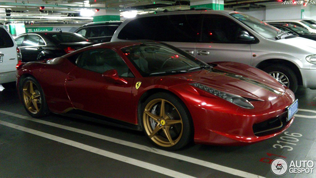 Gespot in Shanghai: Ferrari 458 Italia Dragon Edition