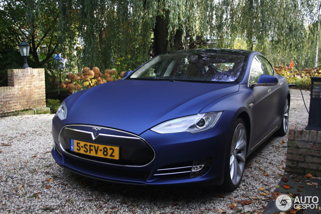 Spot van de dag: Tesla Motors Model S