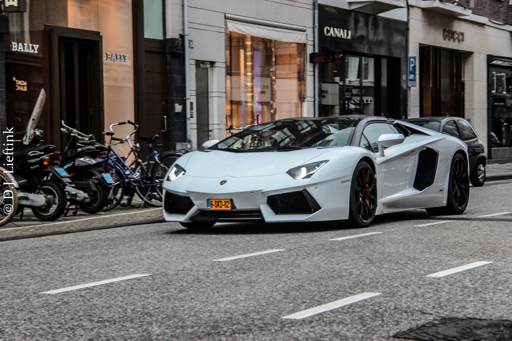 Cars and Business neemt P.C. Hooftstraat over!