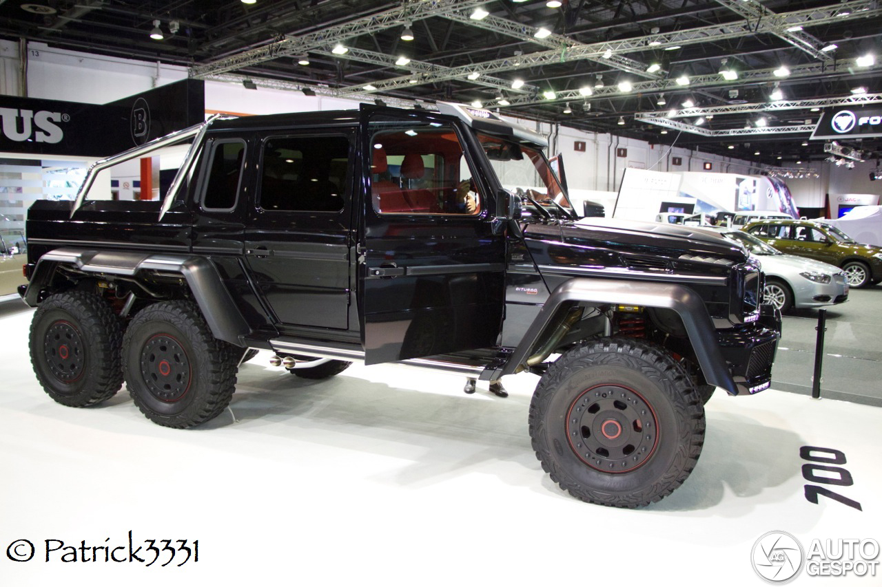 Dubai Motor Show 2013: Brabus 700 6x6 & AMG 6x6