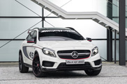 Mercedes-Benz zeigt das GLA 45 AMG Concept in Los Angeles