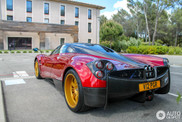 Avvistata una bellissima Pagani Huayra rossa!